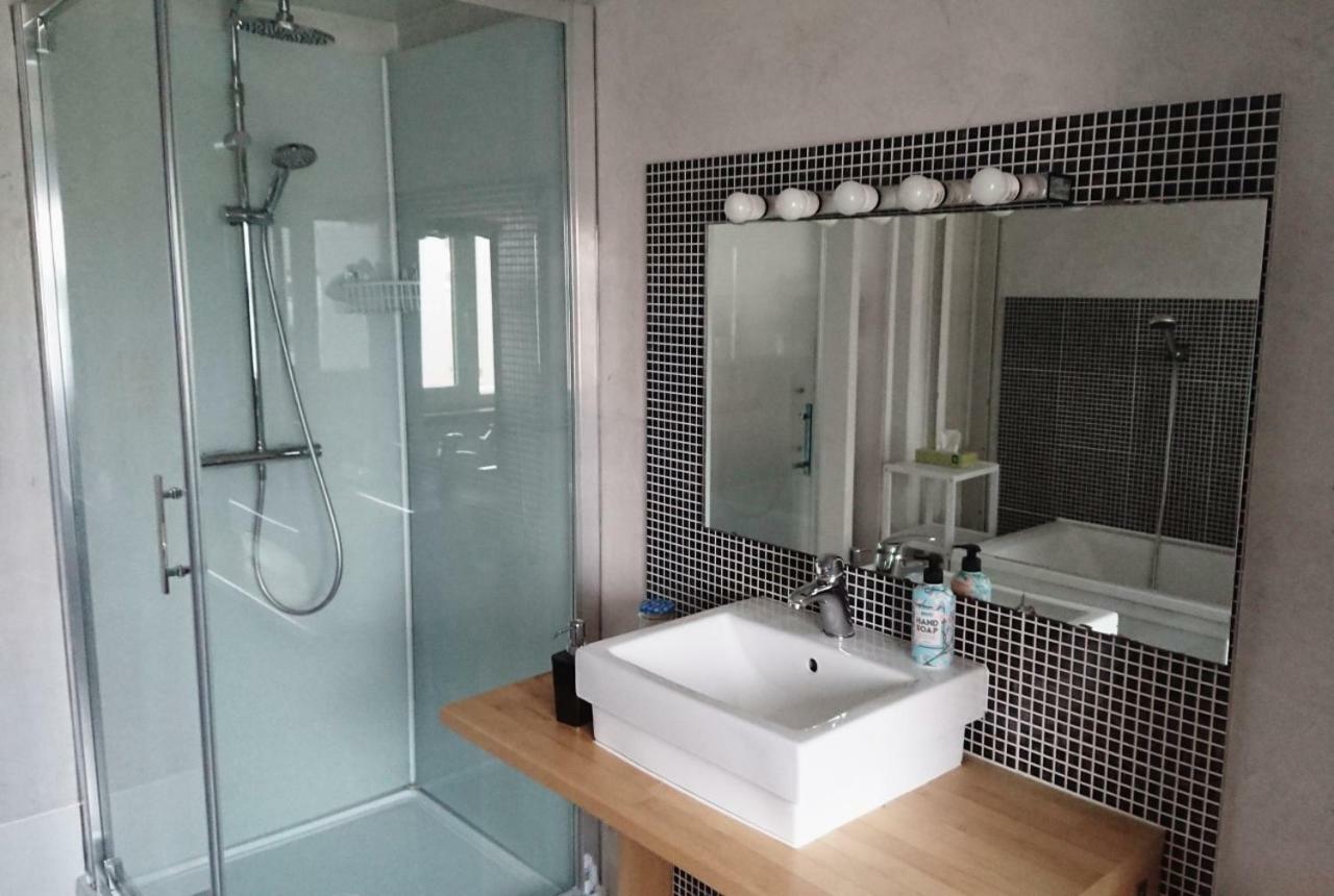 Logies Zen Aan Zee Bed & Breakfast Oostende Bagian luar foto
